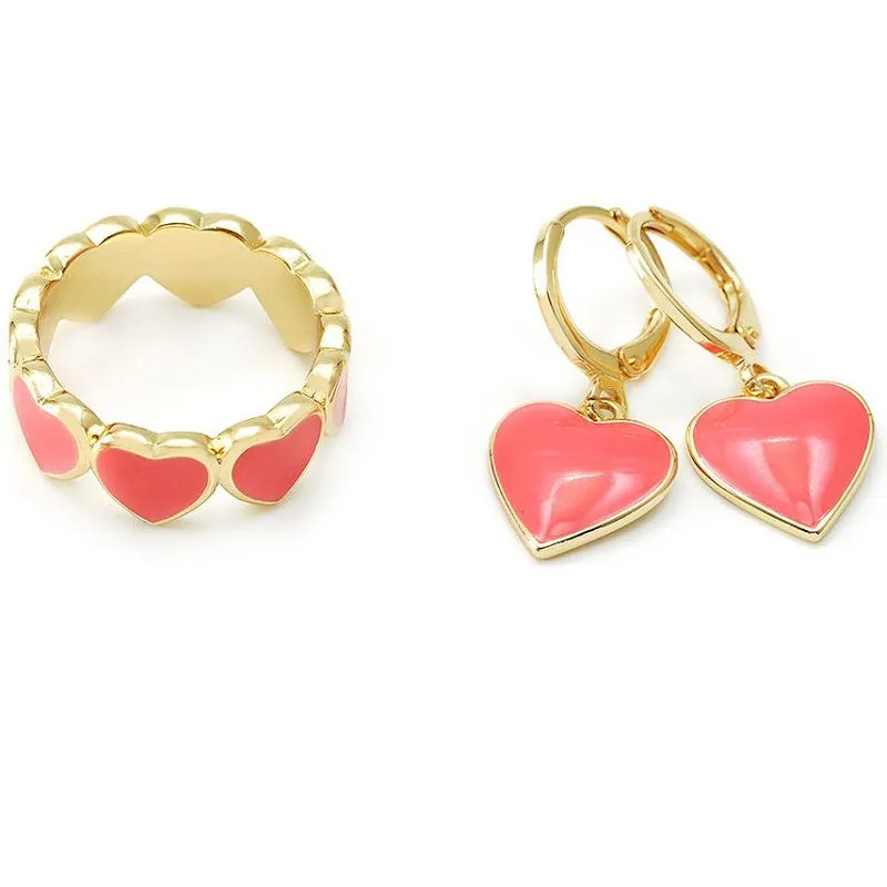 Set nakita u obliku srca od koraljnog emajla